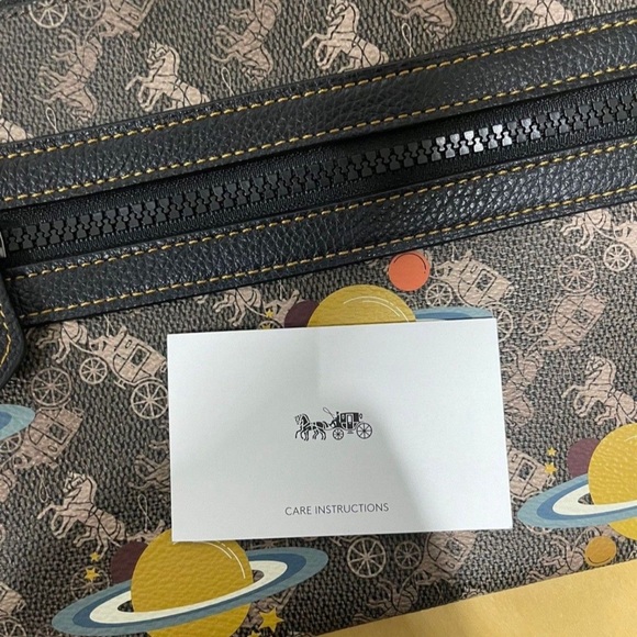 Coach Travel Wallet - Picture 4 of 9